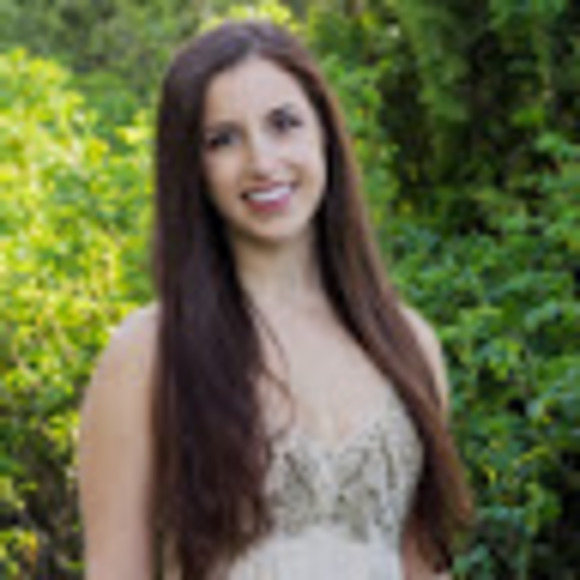 Meet your Posher, Nili - Picture 1 of 1